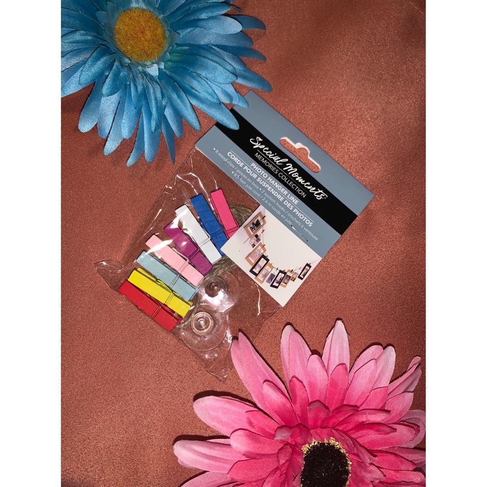 Brand New Photo Hanger Line